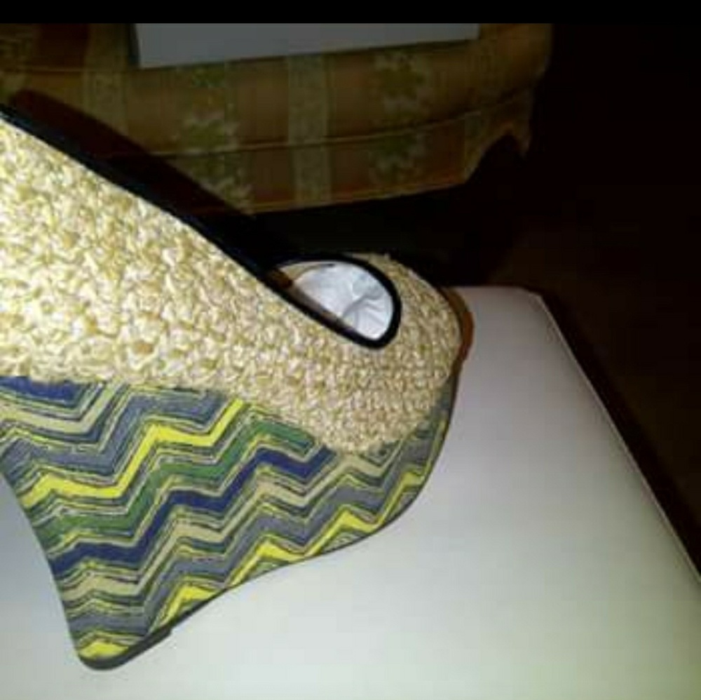 2 Lips Too Wedges - Picture 6 of 6
